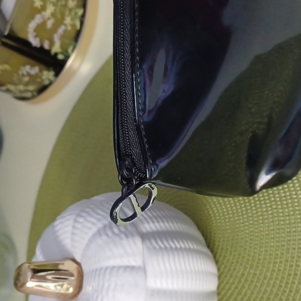 DIOR Cosmetic Bag - Picture 2 of 12